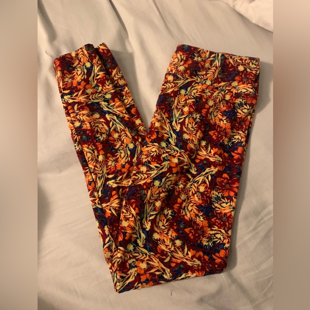 Lularoe fall print leggings, tall and curvy 🧡